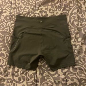 Lululemon Invigorate High-Rise Short 6”